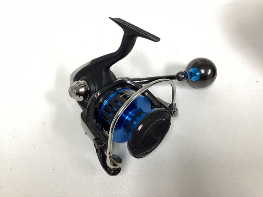 Used Daiwa Spinning Reels | Daiwa Saltist Mq Saltistmq8000H Used Spinning Reel - Excellent Condition - American Legacy Fishing, G Loomis Superstore